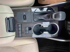 Toyota Highlander Hybrid 2.5L AWD Premium 7-Seater - ფოტო 13
