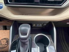 Toyota Highlander Hybrid 2.5L AWD Premium 7-Seater - ფოტო 14