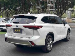 Toyota Highlander Hybrid 2.5L AWD Premium 7-Seater - ფოტო 5