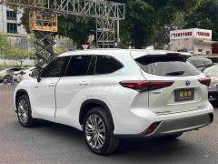 Toyota Highlander Hybrid 2.5L AWD Premium 7-Seater - ფოტო 7