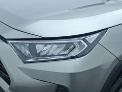 Toyota RAV4 2020 2.0L CVT FWD Fashion Edition - ფოტო 8