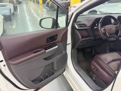 Toyota Sienna 2024 2.5L Hybrid Comfort Edition - ფოტო 3