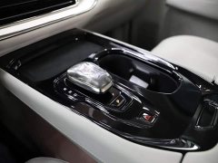 Volvo EM90 2025 Ultra Six-Seater - ფოტო 14