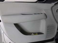 Volvo EM90 2025 Ultra Six-Seater - ფოტო 16