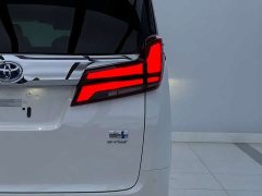 Toyota Alphard 2021 Hybrid 2.5L Premium Edition - ფოტო 5