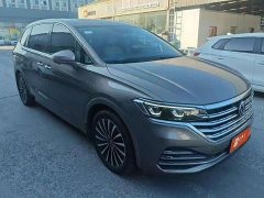 Volkswagen Viloran 380TSI Prestige - ფოტო 2