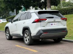 Toyota RAV4 2021 2.0L CVT FWD Fashion Plus Edition - ფოტო 4