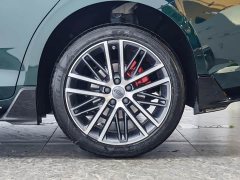 Geely Xingrui 2.0T Diesel Exclusive Cyan Green Edition - ფოტო 9