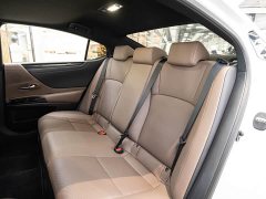 Lexus ES 2022 300h Premium Edition - ფოტო 12