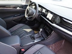 Volkswagen Passat 330TSI Luxury - ფოტო 11