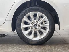 Toyota Corolla Hybrid 1.8L E-CVT Elite - ფოტო 9