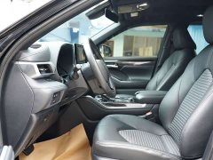 Toyota Crown Venza 2022 2.0T AWD Dynamic Edition - ფოტო 3