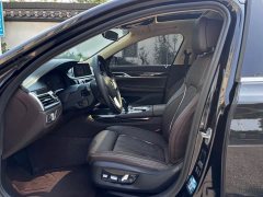 BMW 7 Series 730Li Luxury Package - ფოტო 11