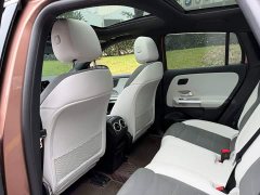 Mercedes-Benz EQA 300 4MATIC Launch Edition - ფოტო 11