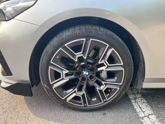 BMW 5 Series 530Li Luxury M Sport Package - ფოტო 15