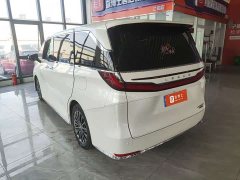 Lexus LM 2023 500h Six-Seat Premium Edition - ფოტო 4