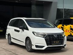 Honda Odyssey 2022 2.0L e:HEV Luxury - ფოტო 3