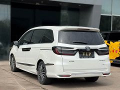 Honda Odyssey 2022 2.0L e:HEV Luxury - ფოტო 5