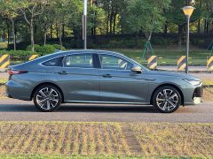 Chery Arrizo 8 PRO 1.6T DCT Luxury Plus - ფოტო 4