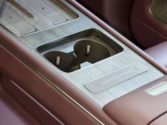 NIO ES8 Six-Seat Executive Luxury Edition - ფოტო 8