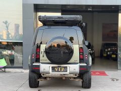Land Rover Defender 110 P400 Dark Edition - ფოტო 4