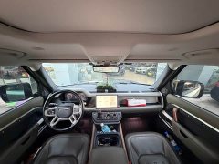 Land Rover Defender 110 P400 Dark Edition - ფოტო 9