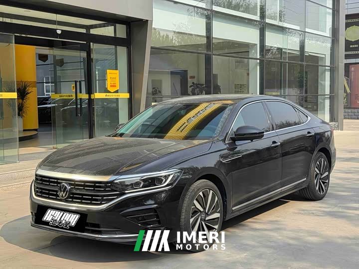 Volkswagen Passat 330TSI Luxury - ავტომობილი ჩინეთიდან
