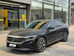 Volkswagen Passat 330TSI Luxury - ფოტო 1