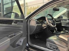 Volkswagen Passat 330TSI Luxury - ფოტო 3