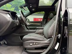 Cadillac XT6 2025 2.0T Six-seat four-wheel drive platinum executive black label edition - ფოტო 4