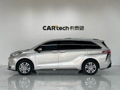 Toyota Sienna 2021 2.5L Hybrid Premium Edition - ფოტო 4
