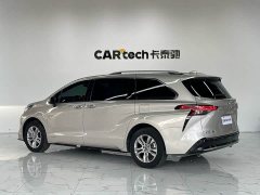 Toyota Sienna 2021 2.5L Hybrid Premium Edition - ფოტო 8