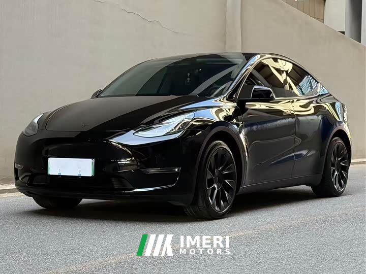 Tesla Model Y Standard Range RWD