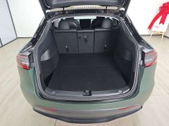 Tesla Model Y Standard Range RWD - ფოტო 7