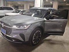 Lincoln Explorer 2.0T AWD Elite - ფოტო 1