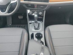 Volkswagen Bora 200TSI DSG Comfort Navigation Edition - ფოტო 16