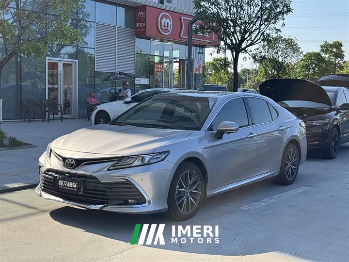 Toyota Camry 2.5G Luxury Edition - ავტომობილი ჩინეთიდან