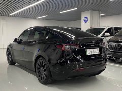 Tesla Model Y Performance All-Wheel Drive - ფოტო 17