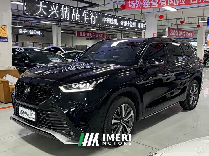 Toyota Crown Venza 2024 2.5L HEV AWD Premium - ავტომობილი ჩინეთიდან