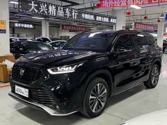 Toyota Crown Venza 2024 2.5L HEV AWD Premium - ფოტო 1
