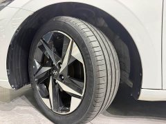 Hyundai Elantra 1.5L CVT GLX Elite - ფოტო 13