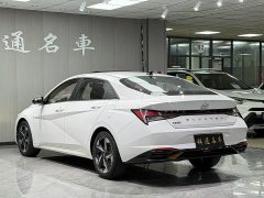 Hyundai Elantra 1.5L CVT GLX Elite - ფოტო 16