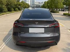 Tesla Model Y Long Range All-Wheel Drive - ფოტო 9
