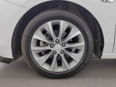 Buick GL6 2021 323T Hybrid Connected Luxury - ფოტო 17