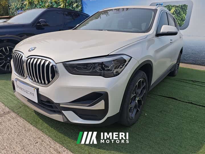 BMW X1 sDrive25Li Leading Edition