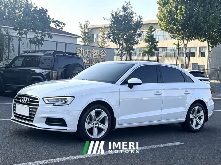 Audi A3 Limousine 35 TFSI Fashion Edition National VI