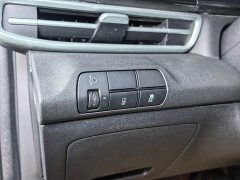 Hyundai Elantra 1.5L CVT Luxury - ფოტო 13