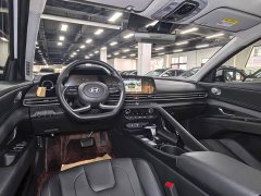 Hyundai Elantra 1.5L CVT Luxury - ფოტო 14