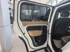 Land Rover Defender 2025 110 3.0T P400 X-Dynamic HSE - ფოტო 18