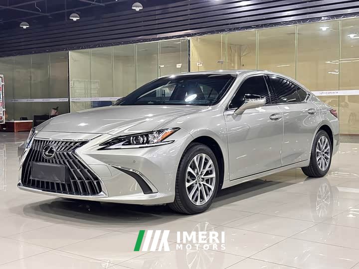 Lexus ES 2022 200 Excellence Edition - ავტომობილი ჩინეთიდან